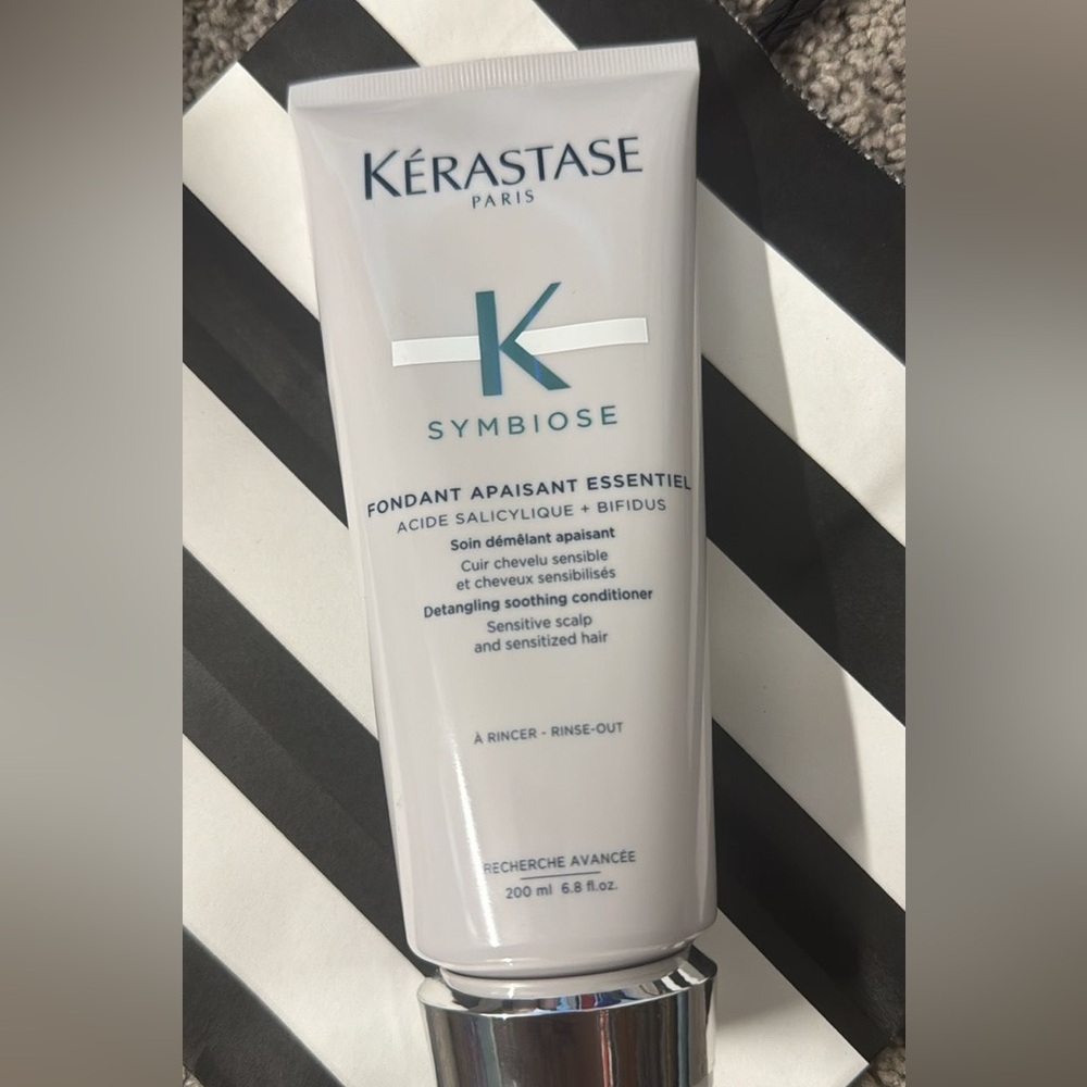 Kerastase Symbiose Fondant Apaisant Essentiel - White 6.8oz